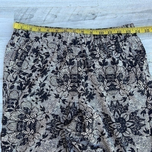 Disney‎ Alice Through The Looking Glass by Giuliana Womens Leggings Size 6 - Picture 7 of 11